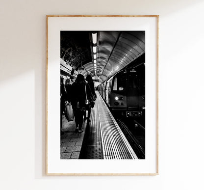 London Photography - Print - Fine Art Photography - London Print - Poster - Wall Art - London Underground - London Underground Print - Mono