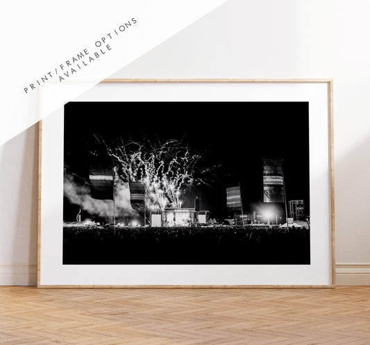 Victorious 2023 - Photography Print - Portsmouth and Southsea Prints - Wall Art -  Frame and Canvas Options - Landscape - Black and White